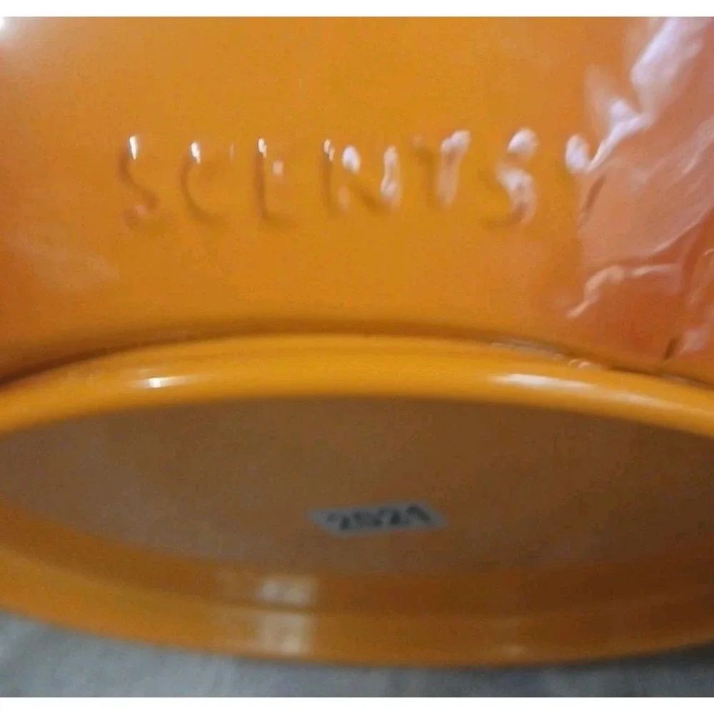Scentsy‎ Pumpkin Warmer Carved Metal Haunted House Bats Halloween Paranormal